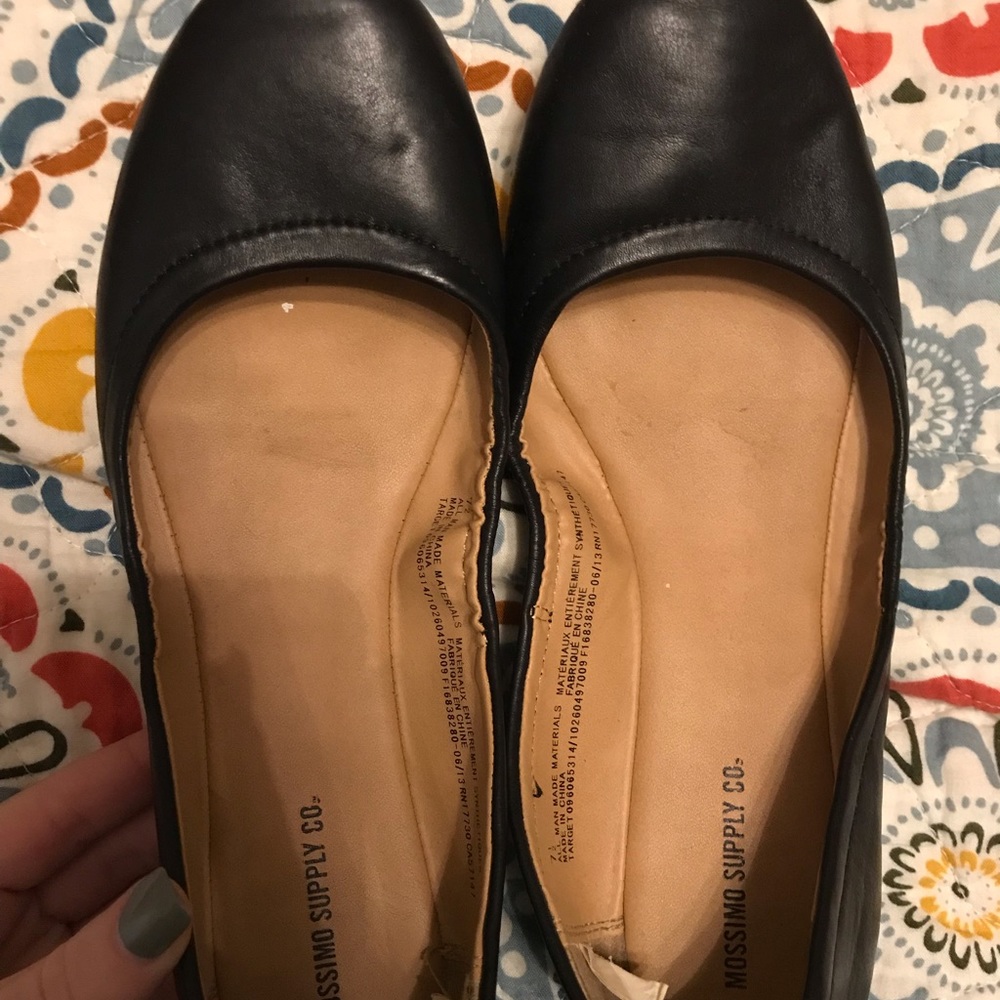 Mossimo supply co. Size 7.5 black flats